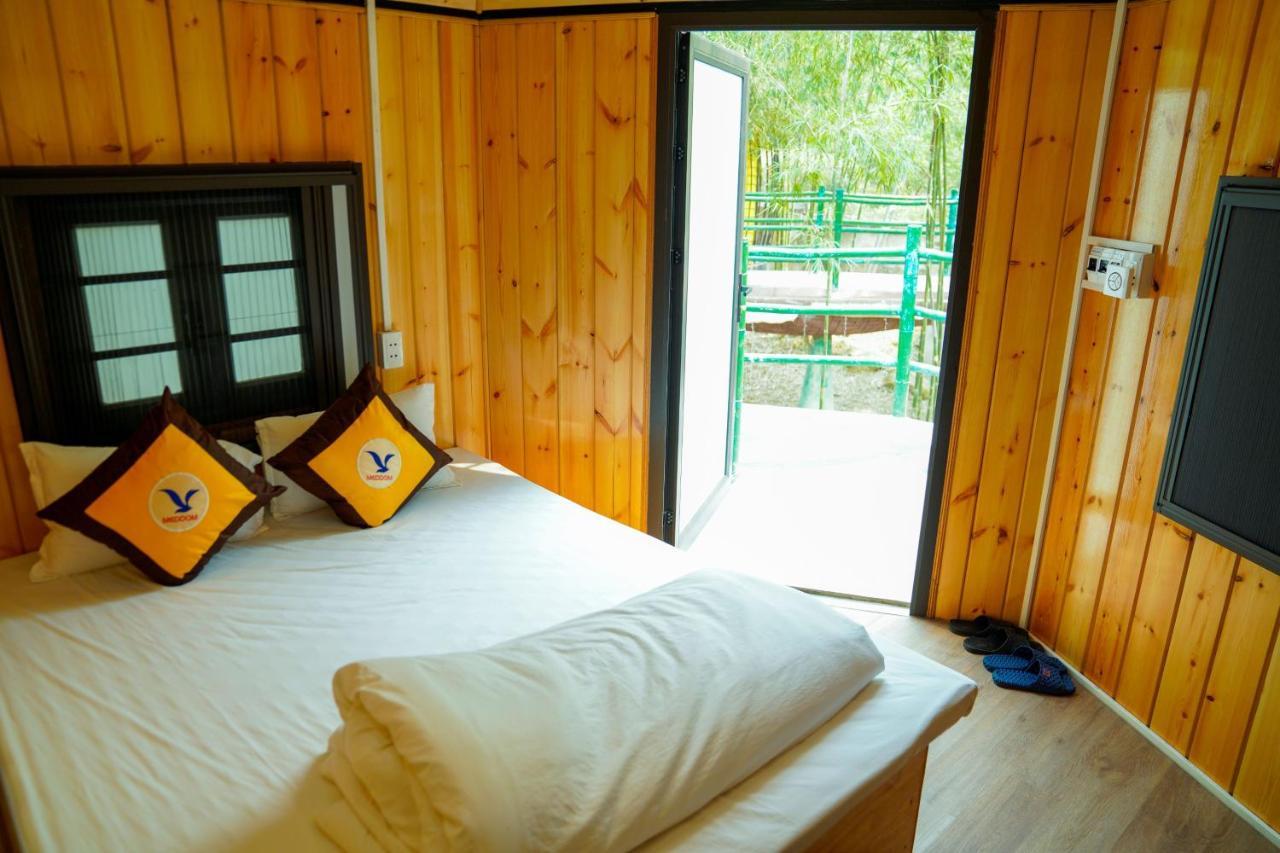 Hotel Meddom Park à Cao Phong Extérieur photo